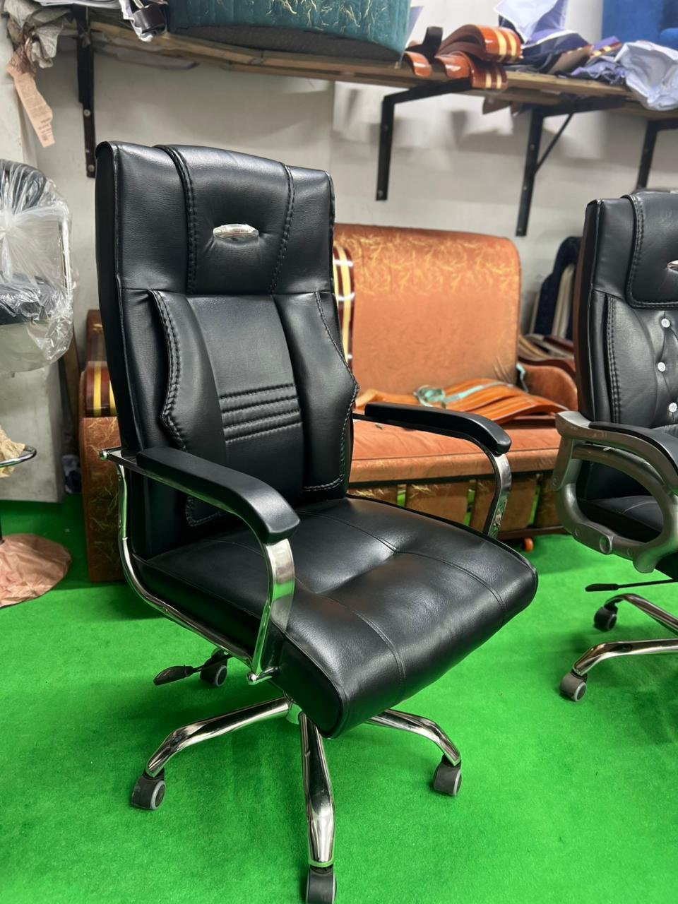 Boss chair M-02 Black