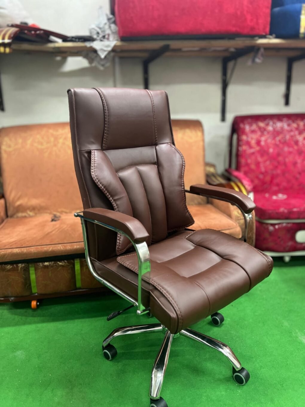 Boss chair M-07 Coffee