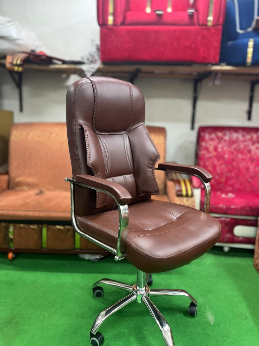 Boss chair M-05 Coffee